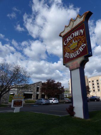 Crown Burgers